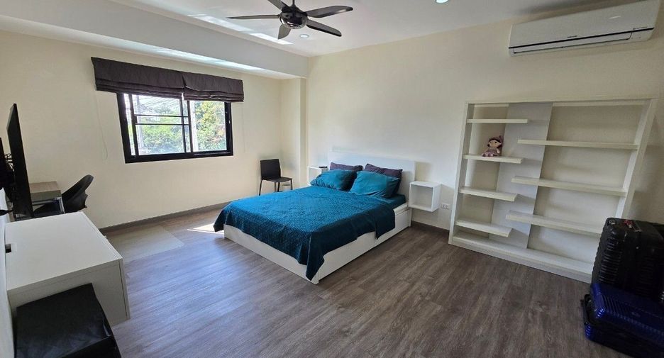 For sale 5 ベッドルーム villa in Bang Lamung, Chonburi