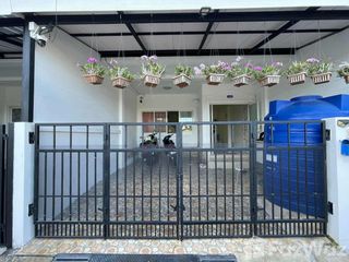 For sale 2 bedrooms townhouse in Mueang Phuket, Phuket