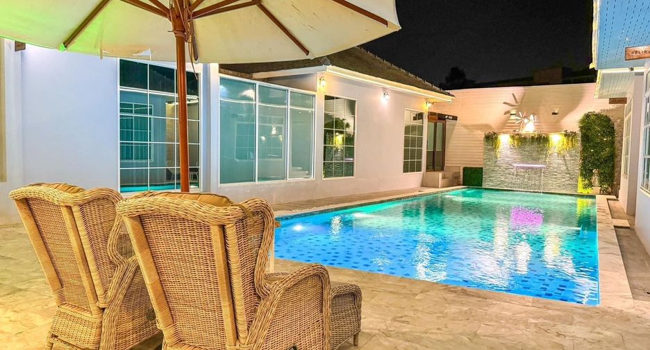 À vendre 11 chambres villa à Na Jomtien, Pattaya