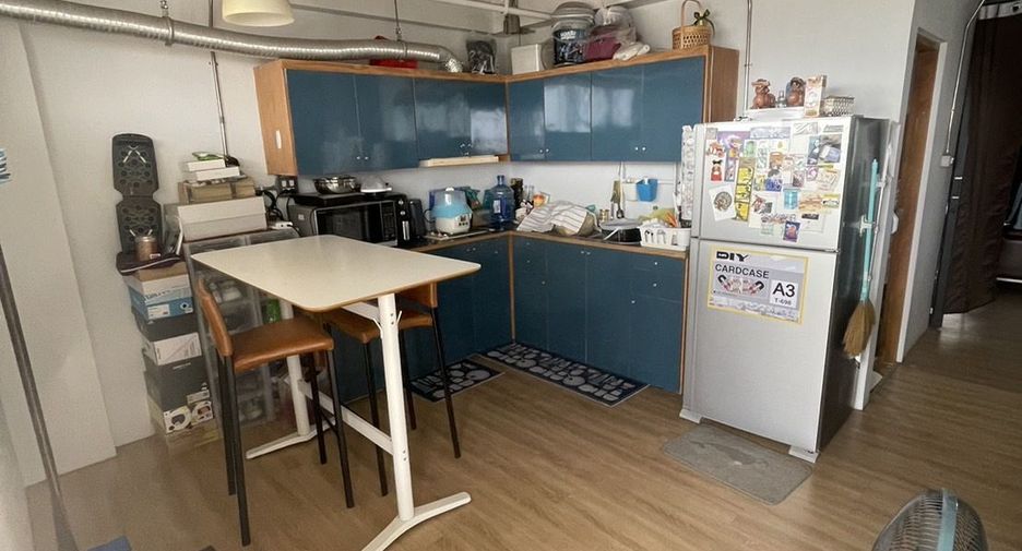 For sale 1 bed condo in Bang Kapi, Bangkok