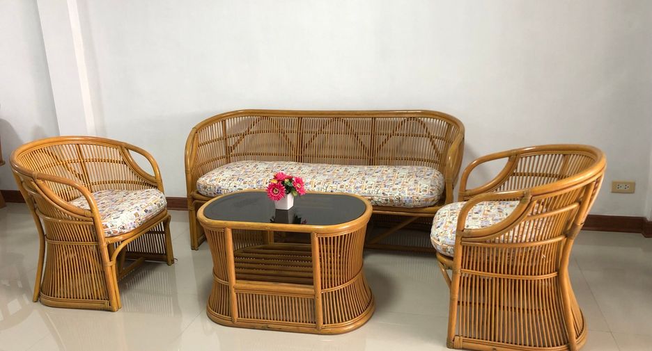 For rent 3 bedrooms house in Si Racha, Chonburi