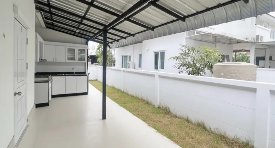 For sale and for rent 4 bedrooms house in Mueang Nonthaburi, Nonthaburi