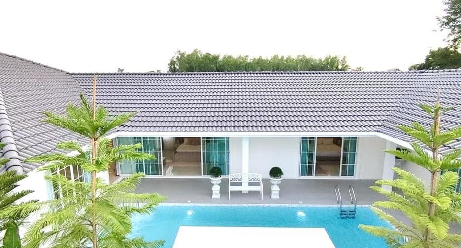 Villa en venta de 5 habitaciones en Bang Lamung, Chonburi