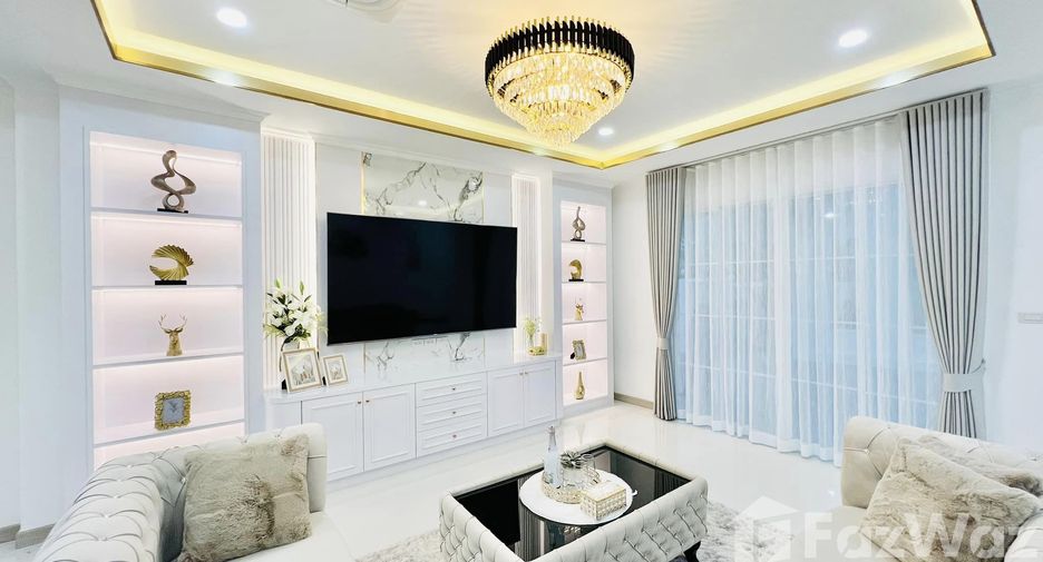 Villa en venta de 5 habitaciones en Bang Lamung, Chonburi