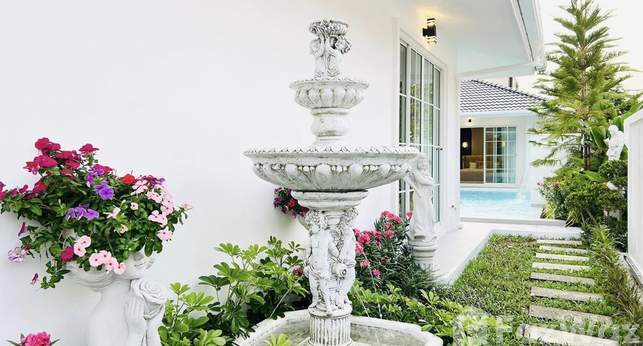 Villa en venta de 5 habitaciones en Bang Lamung, Chonburi