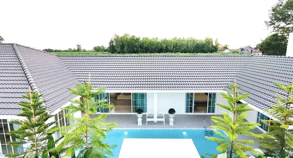 Villa zum Kauf mit 5 Zimmer in Bang Lamung, Chonburi