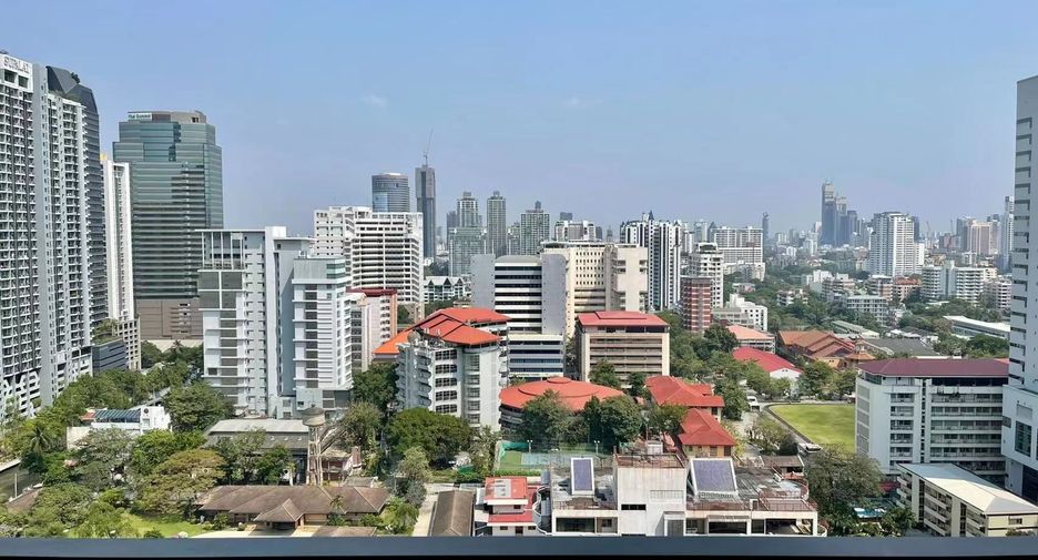 Condo en venta y en alquiler de 2 habitaciones en Watthana, Bangkok