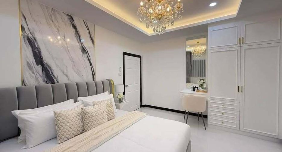Продажа 4 спальни вилла в Банг Ламунг, Чонбури