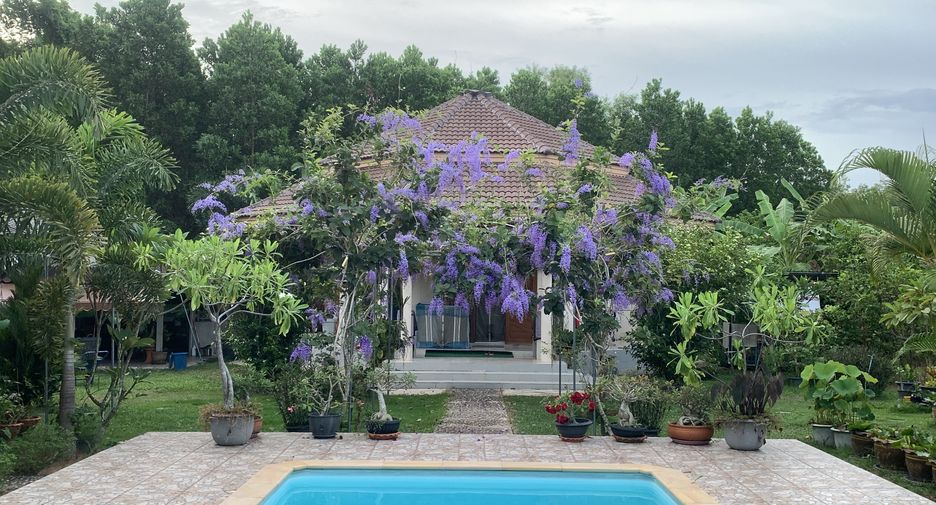 For sale 4 ベッドルーム villa in Klaeng, Rayong