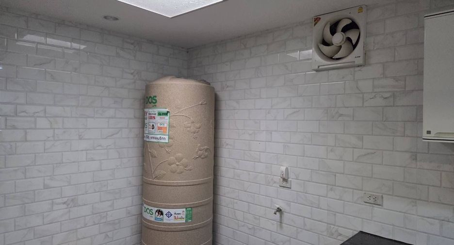 For sale 3 ベッドルーム townhouse in Bang Phli, Samut Prakan