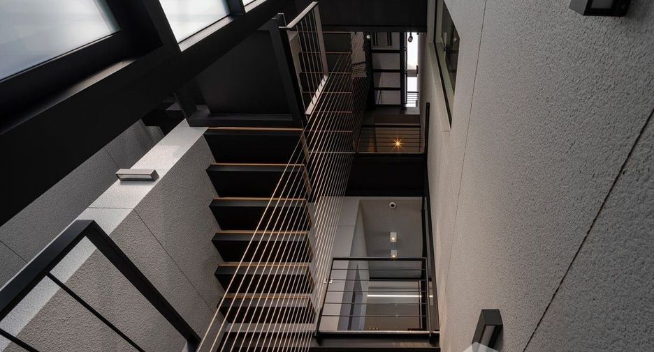 For sale 3 bedrooms house in Sathon, Bangkok