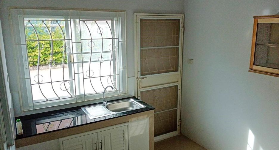 For sale 2 ベッドルーム villa in Sattahip, Chonburi