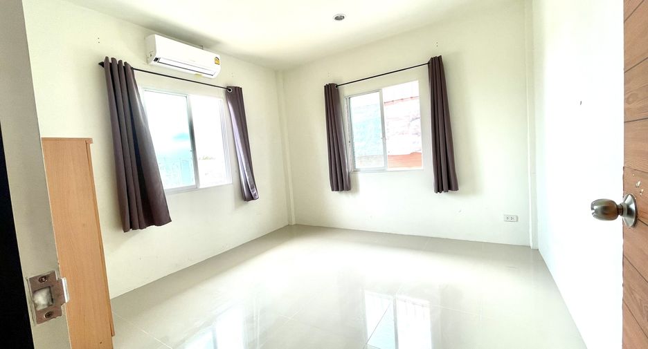 For sale 3 bedrooms house in Bang Pakong, Chachoengsao