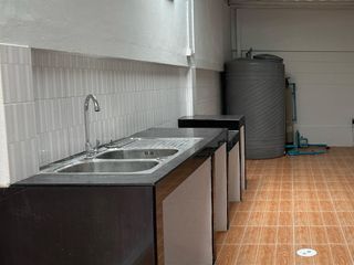 出售 2 卧室 独立屋 在 Si Racha, Chon Buri