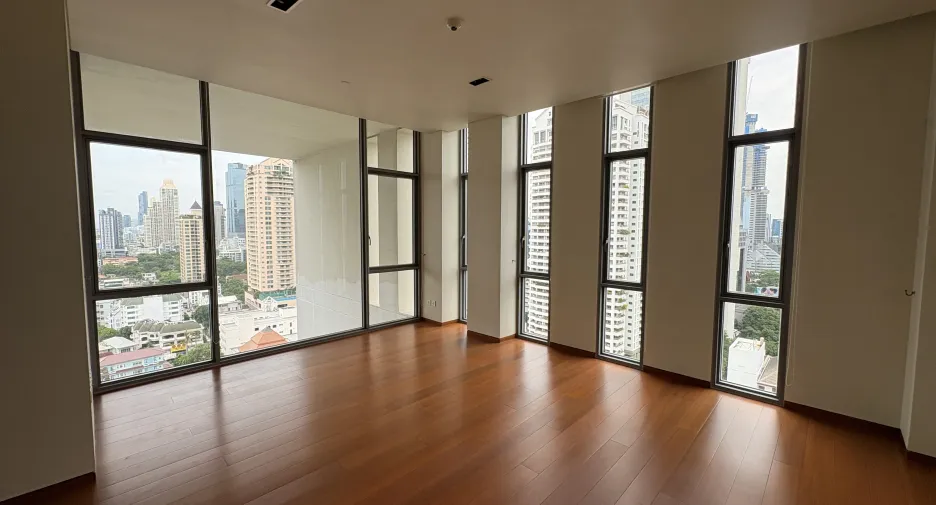 For sale and for rent 3 bedrooms condo in Sathon, Bangkok