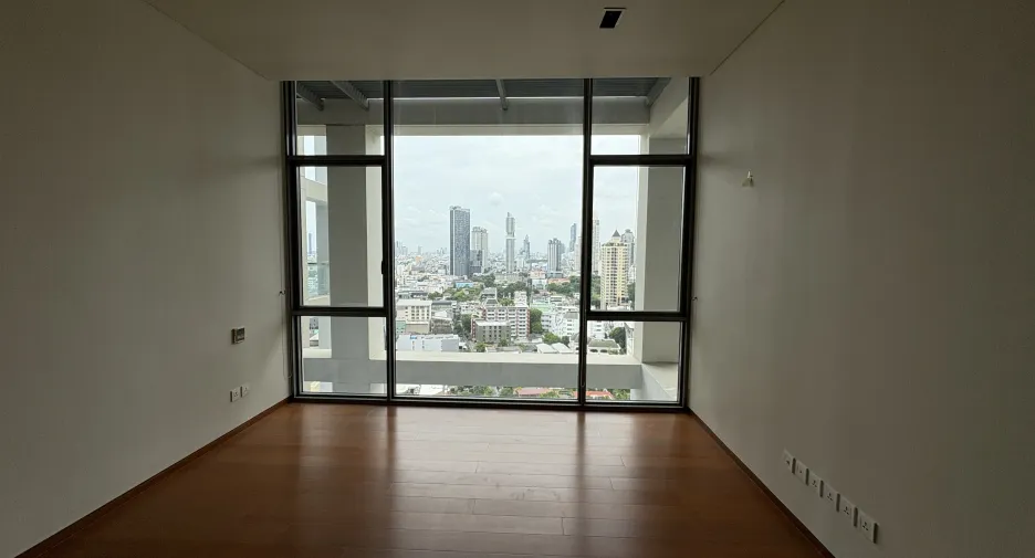 For sale and for rent 3 bedrooms condo in Sathon, Bangkok