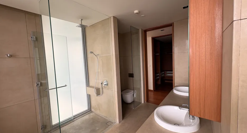 For sale and for rent 3 bedrooms condo in Sathon, Bangkok
