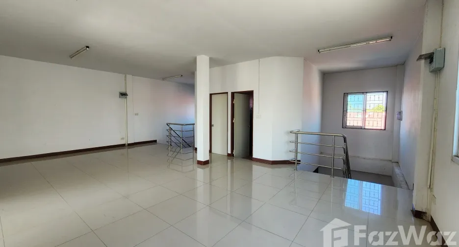 Gewerbefläche zum Kauf mit 4 Zimmer in Mueang Khon Kaen, Khon Kaen
