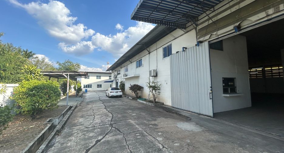 For rent studio house in Ban Bueng, Chonburi