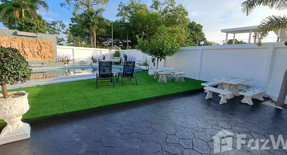 For sale and for rent 6 bedrooms villa in Bang Lamung, Chonburi