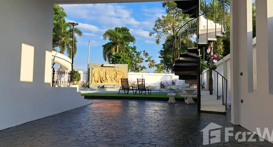For sale and for rent 6 bedrooms villa in Bang Lamung, Chonburi