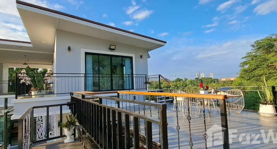 For sale and for rent 6 bedrooms villa in Bang Lamung, Chonburi