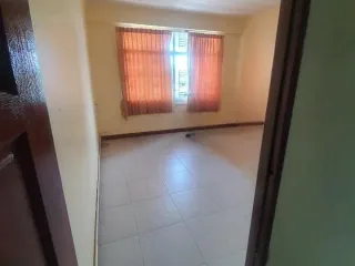 Casa adosada en venta y en alquiler de 2 habitaciones en Si Racha, Chonburi