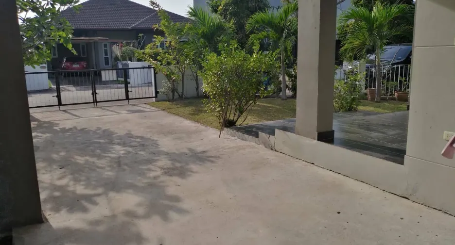 For sale 3 bedrooms house in Bang Lamung, Chonburi