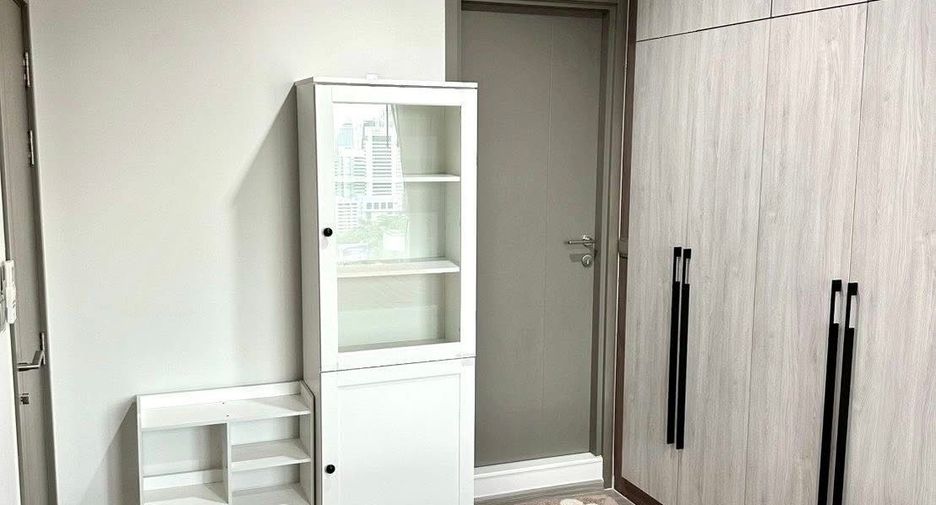 For sale 1 bed condo in Huai Khwang, Bangkok