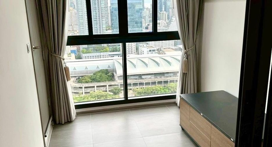 For sale 1 bed condo in Huai Khwang, Bangkok