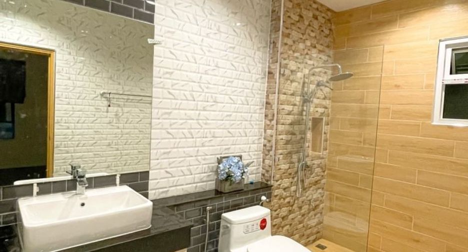 For sale 3 bedrooms house in Bang Lamung, Chonburi