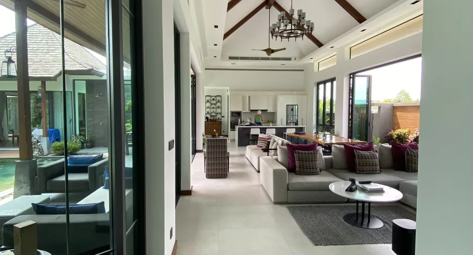 For sale 4 bedrooms villa in Thalang, Phuket