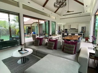 À vendre 4 chambres villa à Thalang, Phuket