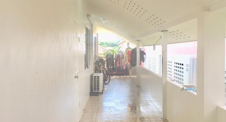 À vendre 3 chambres maison à Pluak Daeng, Rayong