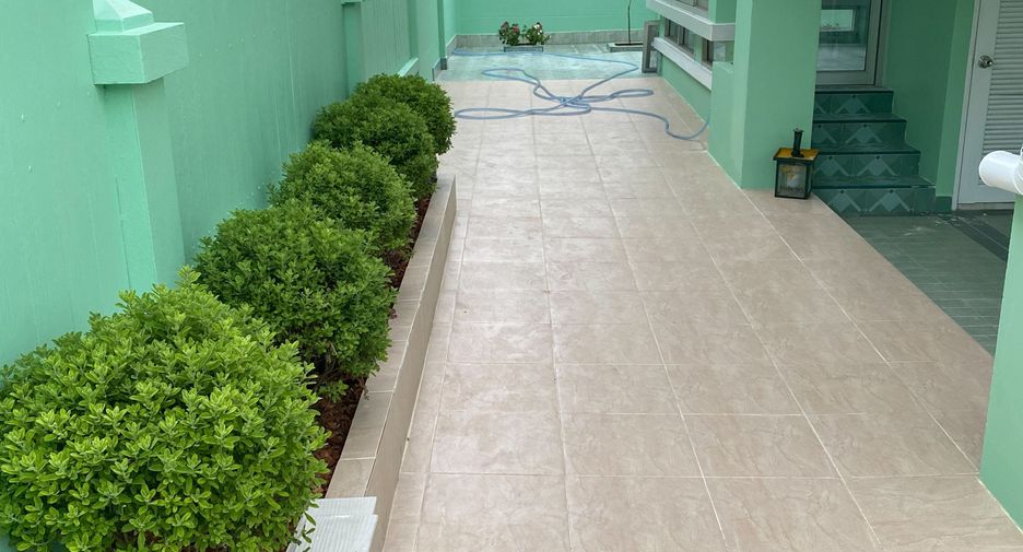 Haus zur Miete mit 3 Zimmer in Bang Lamung, Chonburi