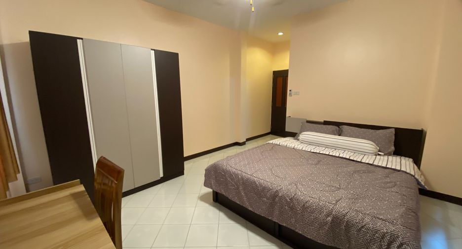 Haus zur Miete mit 3 Zimmer in Bang Lamung, Chonburi