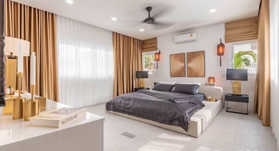 For sale 4 bedrooms house in Bang Lamung, Chonburi