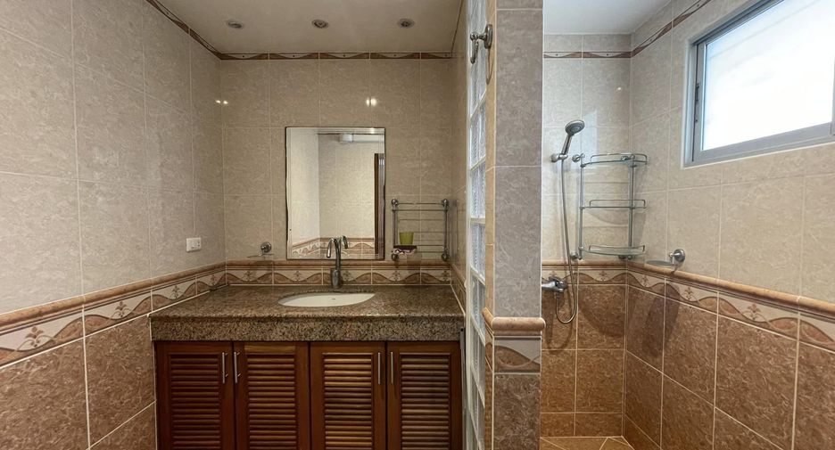 Продажа и аренда 4 спальни вилла в Банг Ламунг, Чонбури