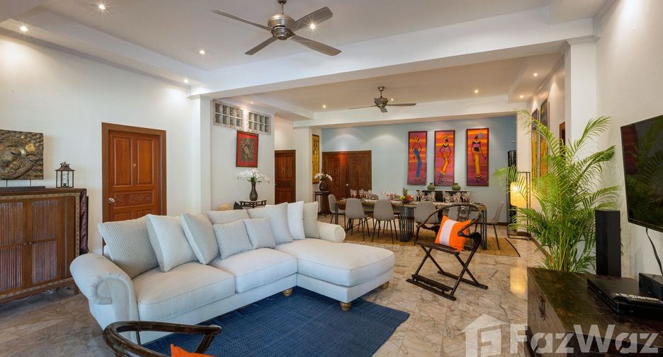À louer 12 chambres villa à Mueang Phuket, Phuket