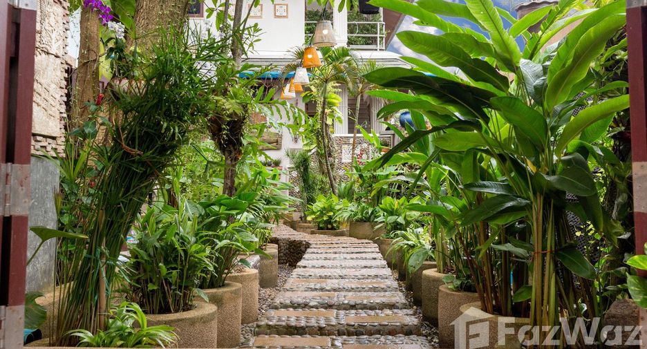 À louer 12 chambres villa à Mueang Phuket, Phuket