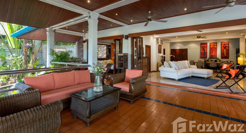 À louer 12 chambres villa à Mueang Phuket, Phuket