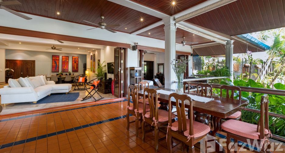 À louer 12 chambres villa à Mueang Phuket, Phuket