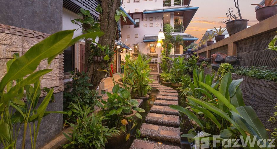 À louer 12 chambres villa à Mueang Phuket, Phuket
