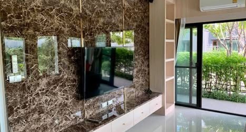 For sale and for rent 5 bedrooms house in Bang Phli, Samut Prakan
