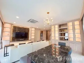 For sale and for rent 5 bedrooms house in Bang Phli, Samut Prakan