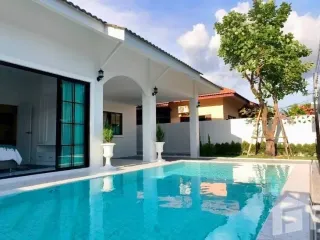 For sale and for rent 3 bedrooms house in Bang Lamung, Chonburi