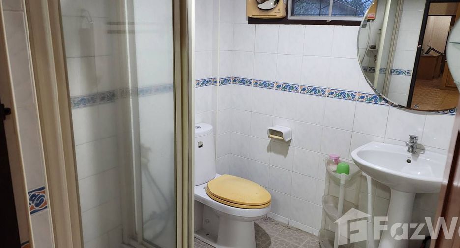 Продажа 2 спальни таунхаус в Thoen, Lampang