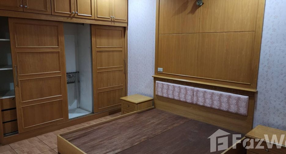 Продажа 2 спальни таунхаус в Thoen, Lampang