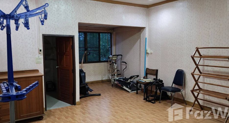 Reihenhaus zum Kauf mit 2 Zimmer in Thoen, Lampang