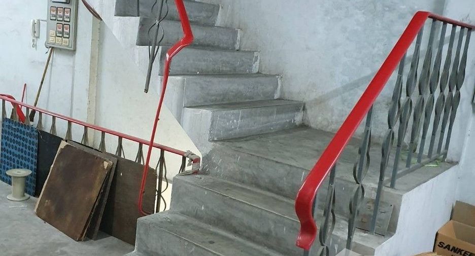 Reihenhaus zum Kauf mit 4 Zimmer in Bang Kho Laem, Bangkok